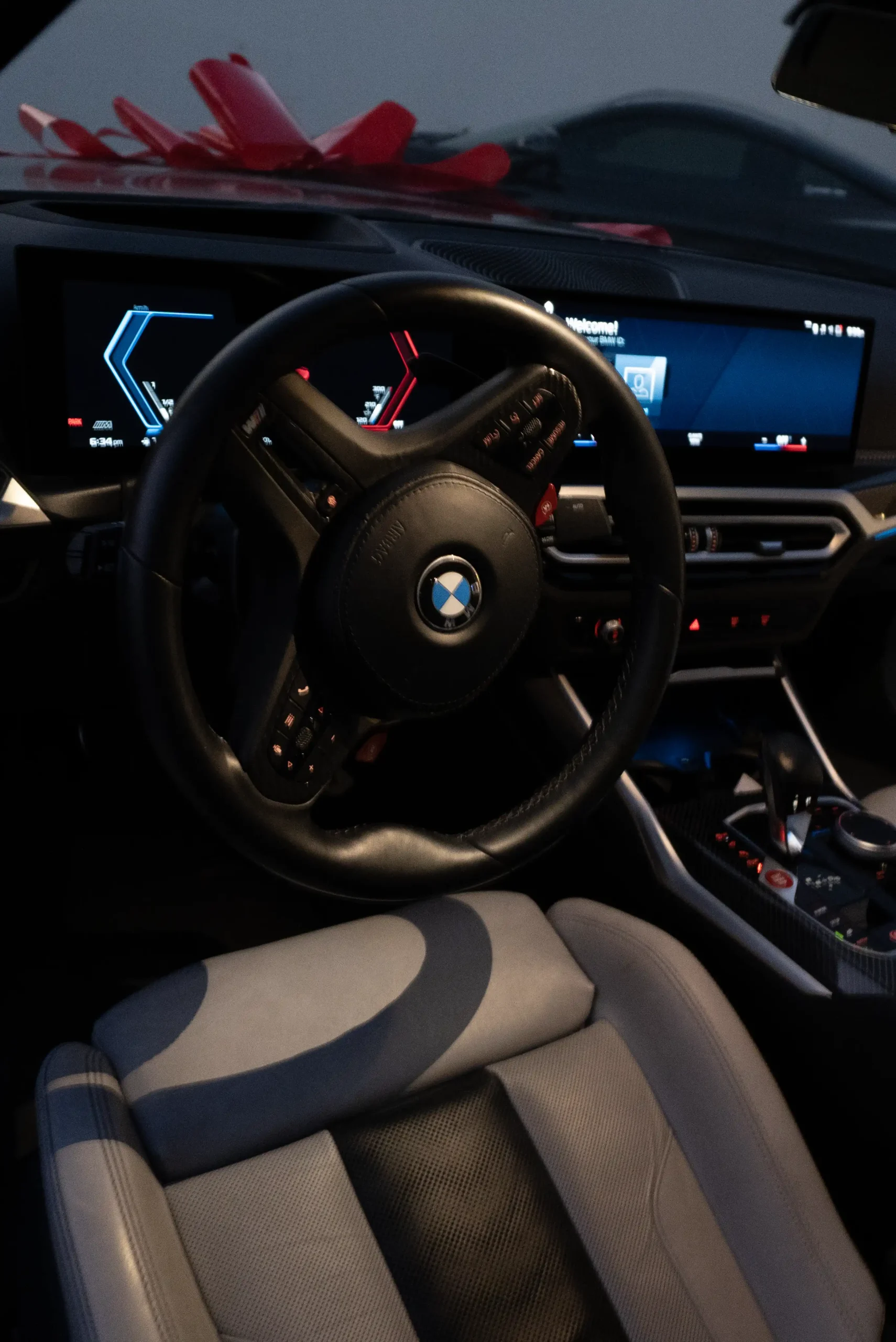 BMW M4 - Photo 2