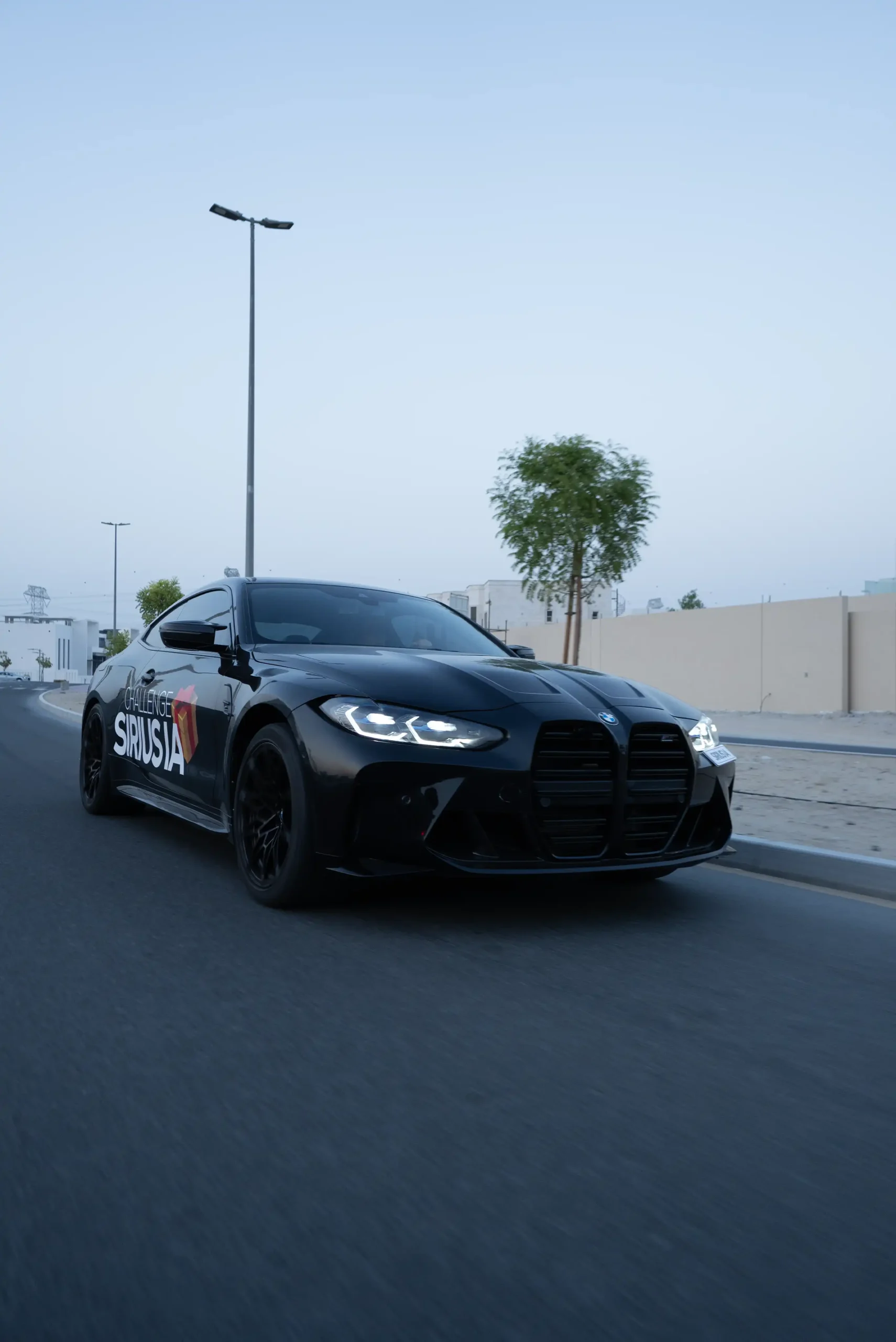 BMW M4 - Photo 1